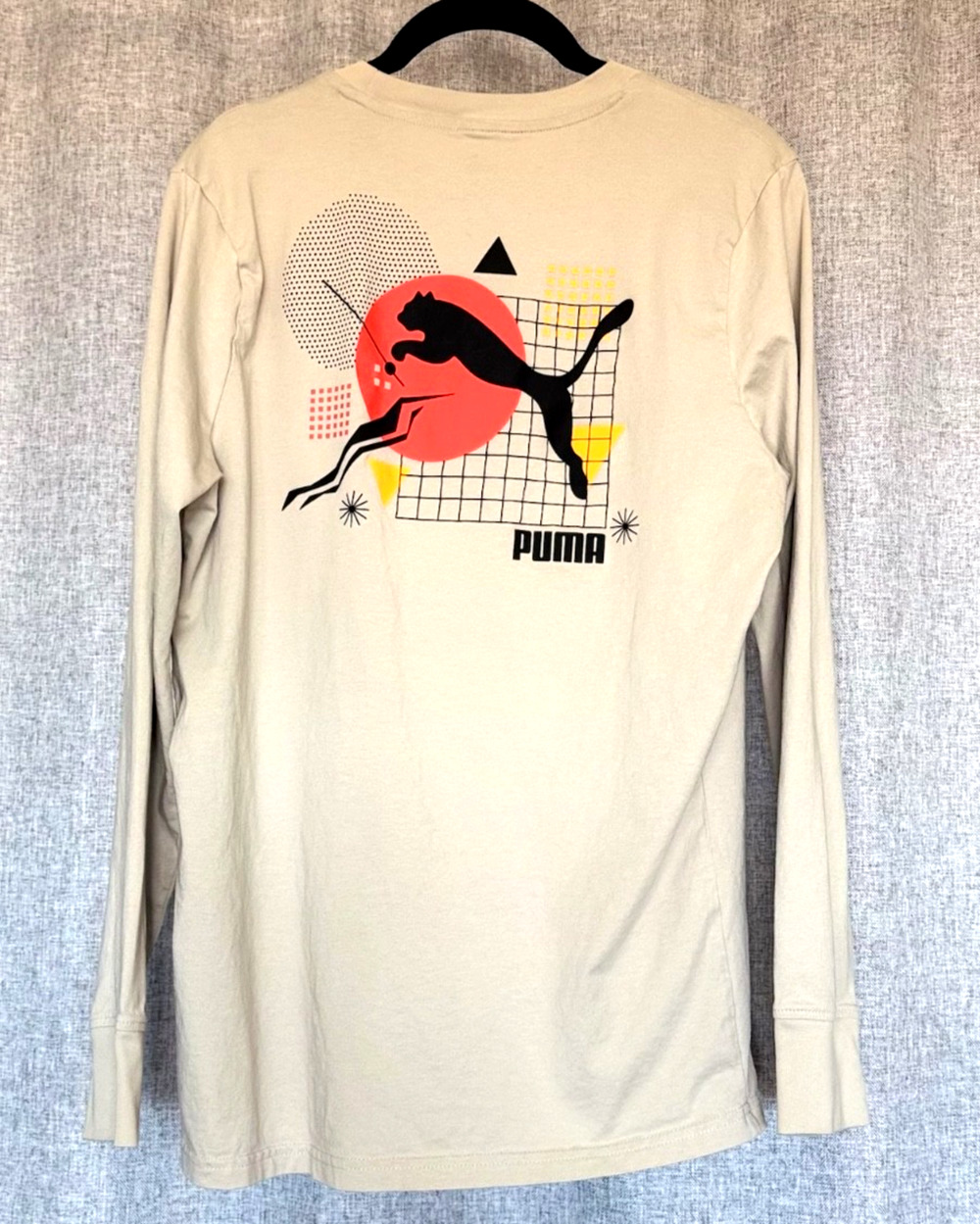PUMA Shirt Men's Medium Beige Graphic Logo Long Sleeve T-Shirt Cotton Unique
